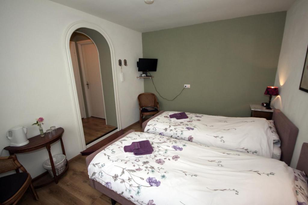Bed and Breakfast Door & Roos Lottum Zimmer foto